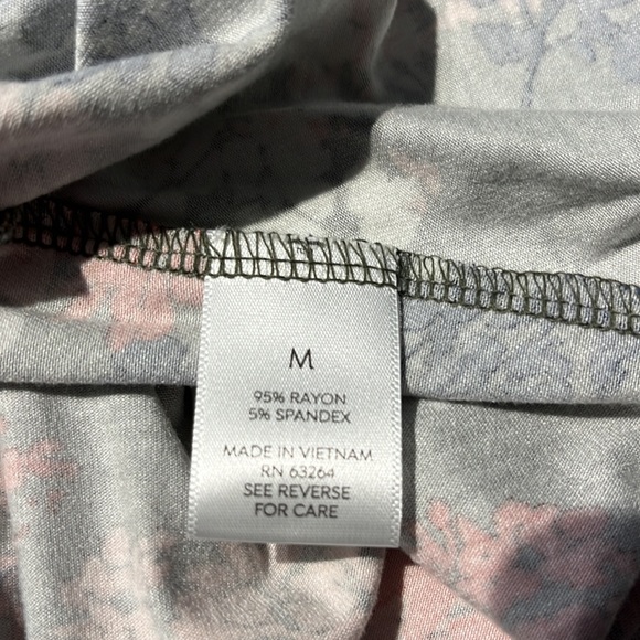 Westport short sleeved summer top, size Medium. - Picture 9 of 9